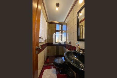 Apartamento à venda com 250m², 2 quartos e 2 vagasBanheiro Social