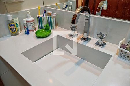 Apartamento para alugar com 205m², 4 quartos e 4 vagas Apartamento para alugar com 205m², 4 quartos e 4 vagasBanheiro Suíte 1