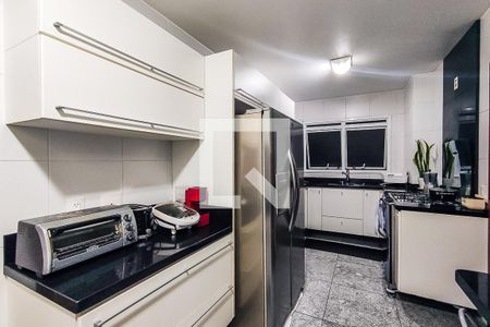 Apartamento para alugar com 205m², 4 quartos e 4 vagas Apartamento para alugar com 205m², 4 quartos e 4 vagasCozinha