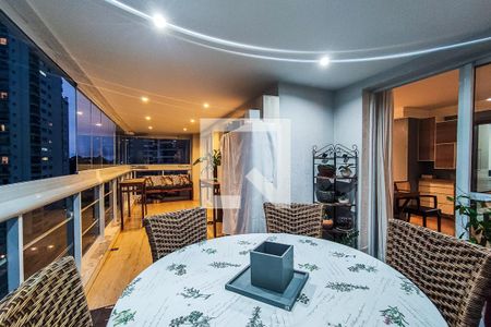 Apartamento para alugar com 205m², 4 quartos e 4 vagas Apartamento para alugar com 205m², 4 quartos e 4 vagasVaranda Gourmet