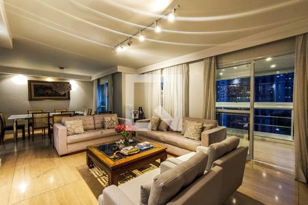 Sala de apartamento para alugar com 4 quartos, 205m² em Jardim Fonte do Morumbi, São Paulo