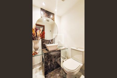 Apartamento para alugar com 205m², 4 quartos e 4 vagas Apartamento para alugar com 205m², 4 quartos e 4 vagasLavabo