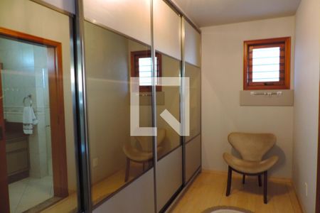 Casa para alugar com 330m², 5 quartos e 4 vagasQuarto