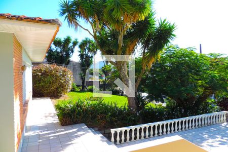 Casa para alugar com 330m², 5 quartos e 4 vagasÁrea Externa