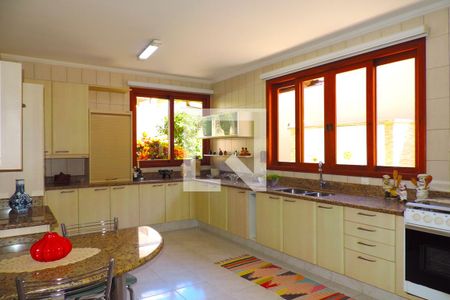 Casa para alugar com 330m², 5 quartos e 4 vagasCozinha