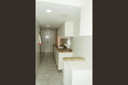 Apartamento à venda com 167m², 4 quartos e 3 vagasCozinha e Área de Serviço