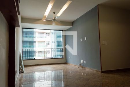 Sala de apartamento para alugar com 4 quartos, 167m² em Barra da Tijuca, Rio de Janeiro