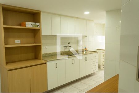 Apartamento à venda com 167m², 4 quartos e 3 vagasCozinha