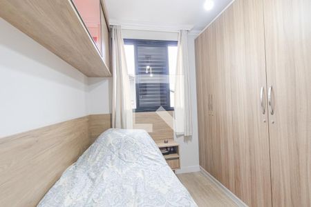 Quarto 1 de apartamento para alugar com 3 quartos, 72m² em Uberaba, Curitiba