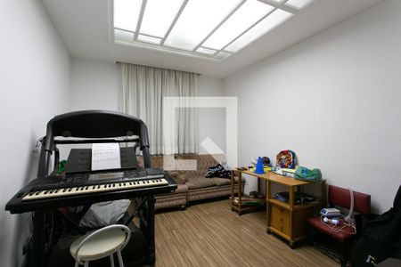 Apartamento à venda com 175m², 4 quartos e 3 vagasQuarto 2