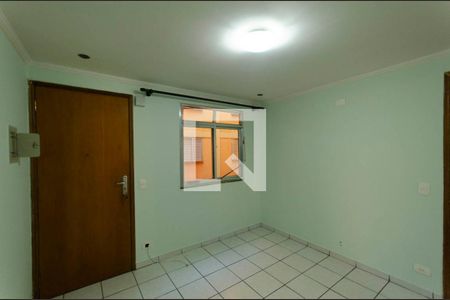 Sala de apartamento para alugar com 2 quartos, 55m² em Vila Sílvia, São Paulo