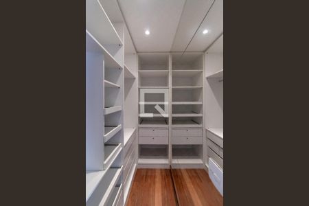 Apartamento à venda com 187m², 3 quartos e 3 vagasSuíte 3