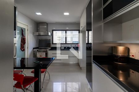 Apartamento à venda com 187m², 3 quartos e 3 vagasCozinha