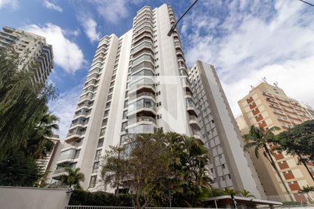 Apartamento à venda com 187m², 3 quartos e 3 vagasFachada