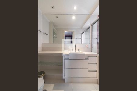 Apartamento à venda com 187m², 3 quartos e 3 vagasSuíte 2