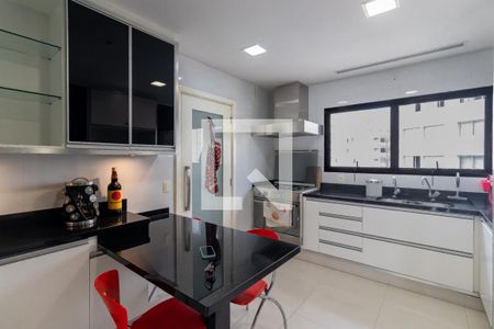 Apartamento à venda com 187m², 3 quartos e 3 vagasCozinha