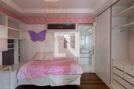 Apartamento à venda com 187m², 3 quartos e 3 vagasSuíte 2