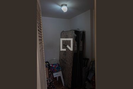 Apartamento à venda com 74m², 2 quartos e 1 vaga Apartamento à venda com 74m², 2 quartos e 1 vagaQuarto de Serviço