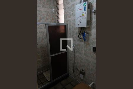 Apartamento à venda com 74m², 2 quartos e 1 vaga Apartamento à venda com 74m², 2 quartos e 1 vagaBanheiro