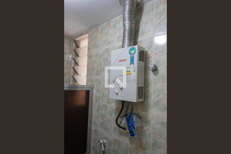 Apartamento à venda com 74m², 2 quartos e 1 vaga Apartamento à venda com 74m², 2 quartos e 1 vagaDetalhe do banheiro