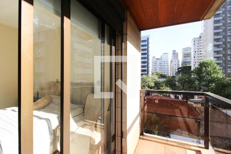 Apartamento à venda com 211m², 3 quartos e 3 vagasVaranda da e 1 