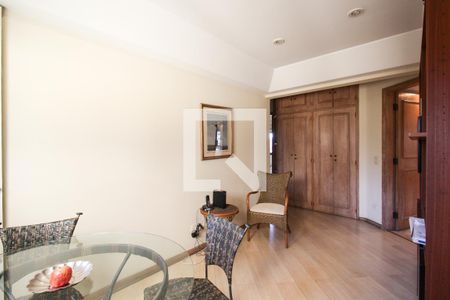 Apartamento à venda com 211m², 3 quartos e 3 vagasCopa 