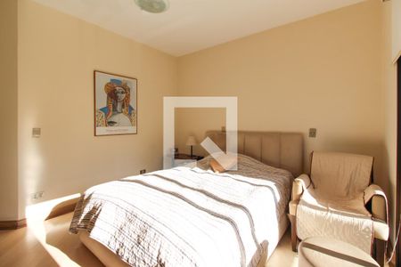 Apartamento à venda com 211m², 3 quartos e 3 vagasSuíte 1 