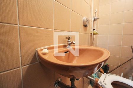 Apartamento à venda com 211m², 3 quartos e 3 vagasBanheiro de Serviço