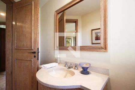 Apartamento à venda com 211m², 3 quartos e 3 vagasLavabo 