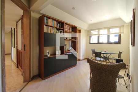 Apartamento à venda com 211m², 3 quartos e 3 vagasCopa 