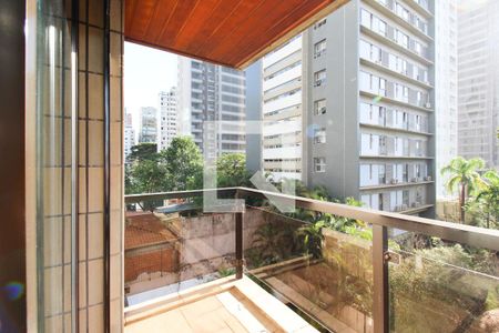 Apartamento à venda com 211m², 3 quartos e 3 vagasVaranda da e 1 