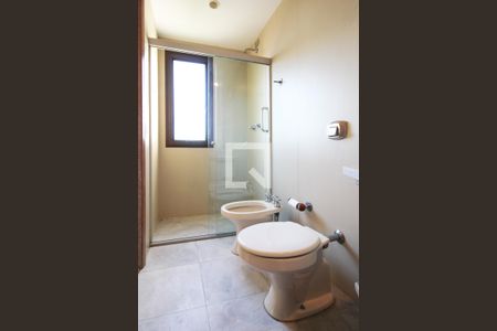 Apartamento à venda com 211m², 3 quartos e 3 vagasBanheiro da Suíte 3