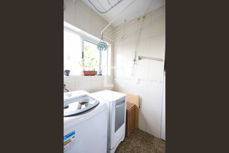 Apartamento à venda com 96m², 3 quartos e 1 vaga Apartamento à venda com 96m², 3 quartos e 1 vagaLavanderia