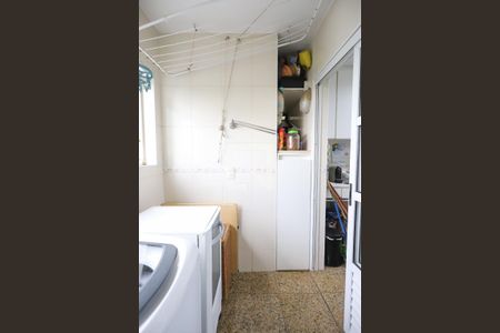 Apartamento à venda com 96m², 3 quartos e 1 vaga Apartamento à venda com 96m², 3 quartos e 1 vagaLavanderia
