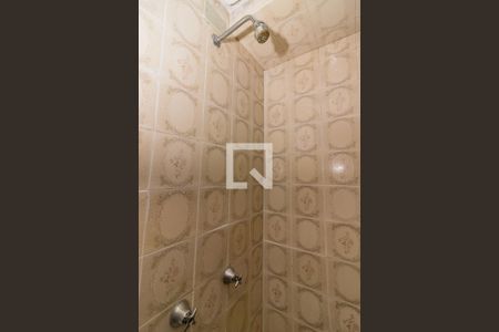 Banheiro de apartamento à venda com 1 quarto, 46m² em Farroupilha, Porto Alegre