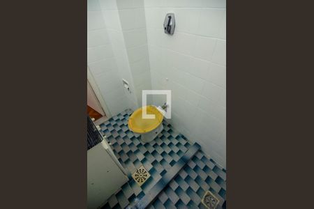 Banheiro de kitnet/studio à venda com 1 quarto, 22m² em Copacabana, Rio de Janeiro