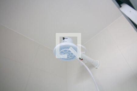 Banheiro de kitnet/studio para alugar com 1 quarto, 20m² em Jardim Brasília (zona Norte), São Paulo