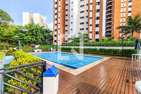 Apartamento para alugar com 150m², 3 quartos e 3 vagas Apartamento para alugar com 150m², 3 quartos e 3 vagasÁrea Comum - Piscina