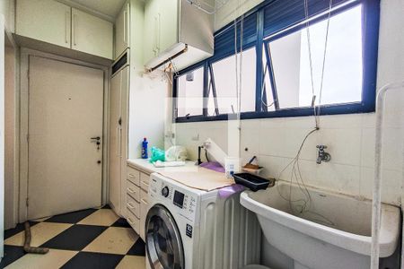 Apartamento para alugar com 150m², 3 quartos e 3 vagas Apartamento para alugar com 150m², 3 quartos e 3 vagasÁrea de Serviço