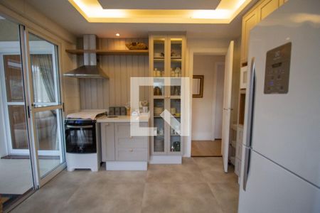 Casa de condomínio à venda com 450m², 4 quartos e 2 vagasCozinha