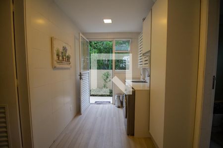 Casa de condomínio à venda com 450m², 4 quartos e 2 vagasÁrea de Serviço