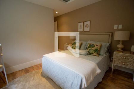 Casa de condomínio à venda com 450m², 4 quartos e 2 vagasSuíte 3