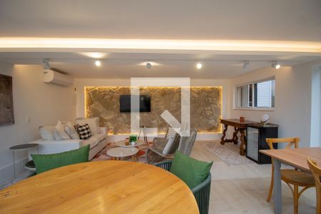 Casa de condomínio à venda com 450m², 4 quartos e 2 vagasSala de Jogos