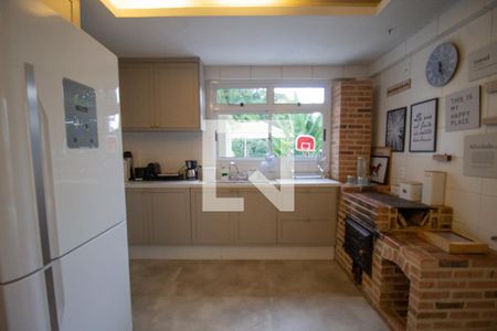 Casa de condomínio à venda com 450m², 4 quartos e 2 vagasCozinha