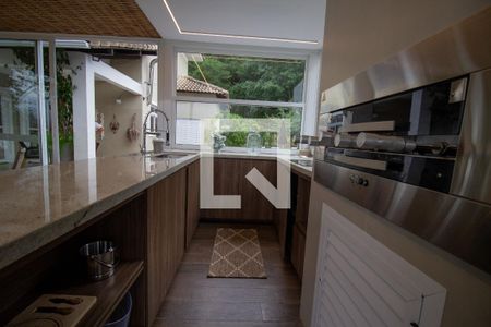 Casa de condomínio à venda com 450m², 4 quartos e 2 vagasÁrea Gourmet