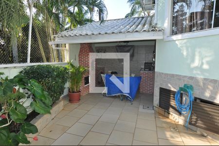 Quintal e Churrasqueira de casa de condomínio à venda com 3 quartos, 173m² em Jacarepaguá, Rio de Janeiro