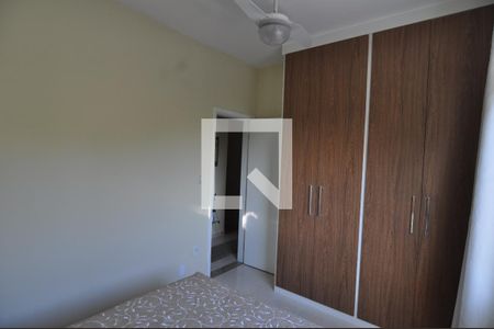 Casa de condomínio à venda com 173m², 3 quartos e 1 vagaQuarto 2 - Armários