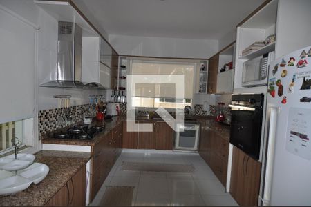 Casa de condomínio à venda com 173m², 3 quartos e 1 vagaCozinha - Armários