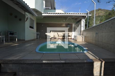 Quintal e Piscina de casa de condomínio à venda com 3 quartos, 173m² em Jacarepaguá, Rio de Janeiro