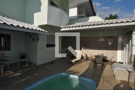Casa de condomínio à venda com 173m², 3 quartos e 1 vagaQuintal